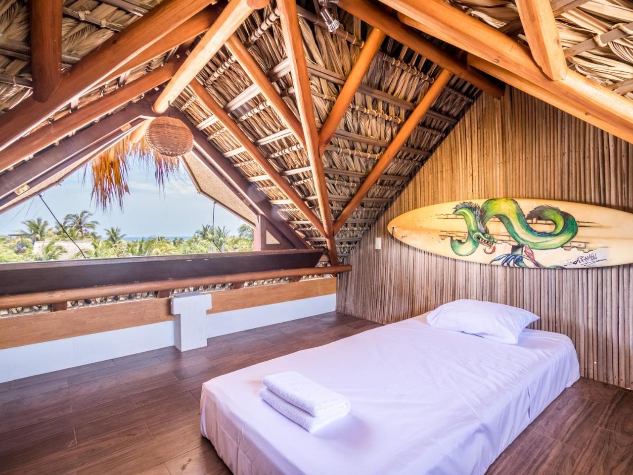 Brisas de Zicatela Experiencia Surf Camp 호스텔 외부 사진
