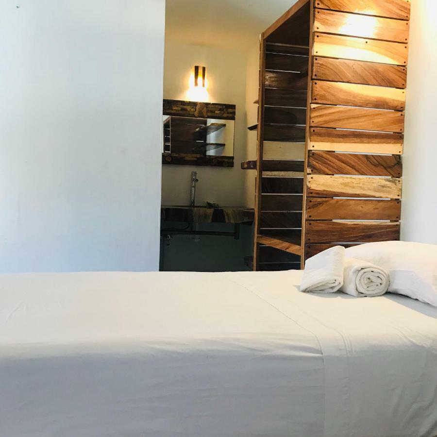 Brisas de Zicatela Experiencia Surf Camp 호스텔 외부 사진