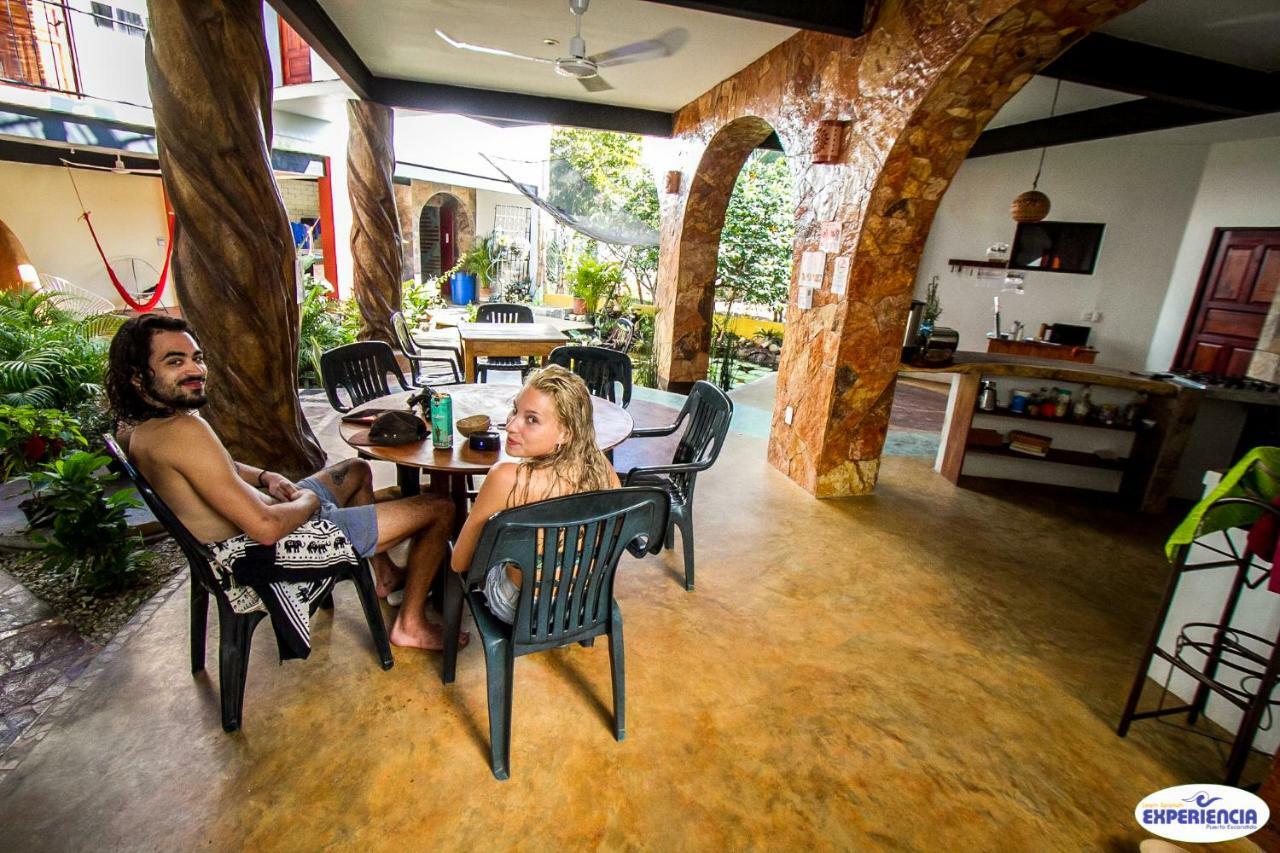Brisas de Zicatela Experiencia Surf Camp 호스텔 외부 사진