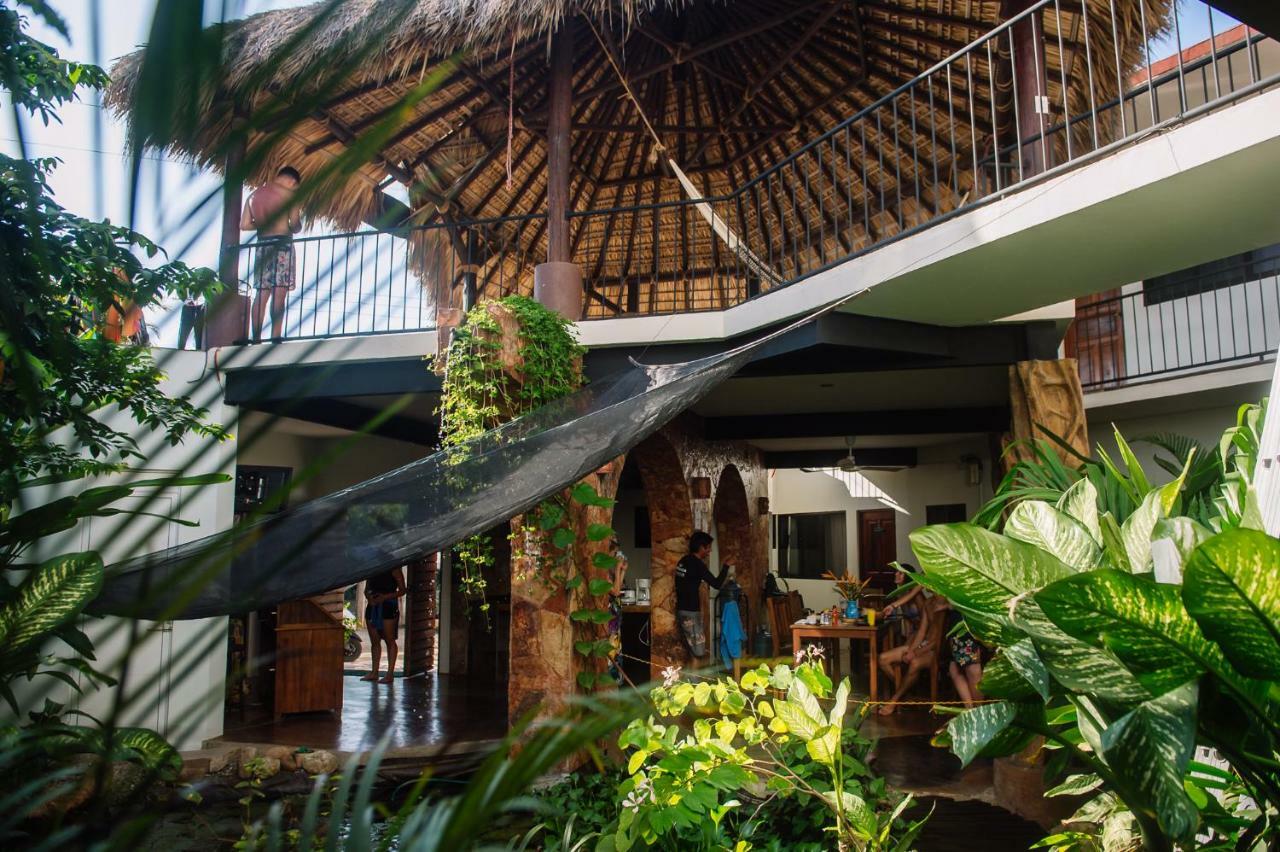 Brisas de Zicatela Experiencia Surf Camp 호스텔 외부 사진